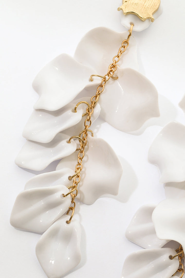 Náušnice ve tvaru kapek s orchidejovými okvětními lístky