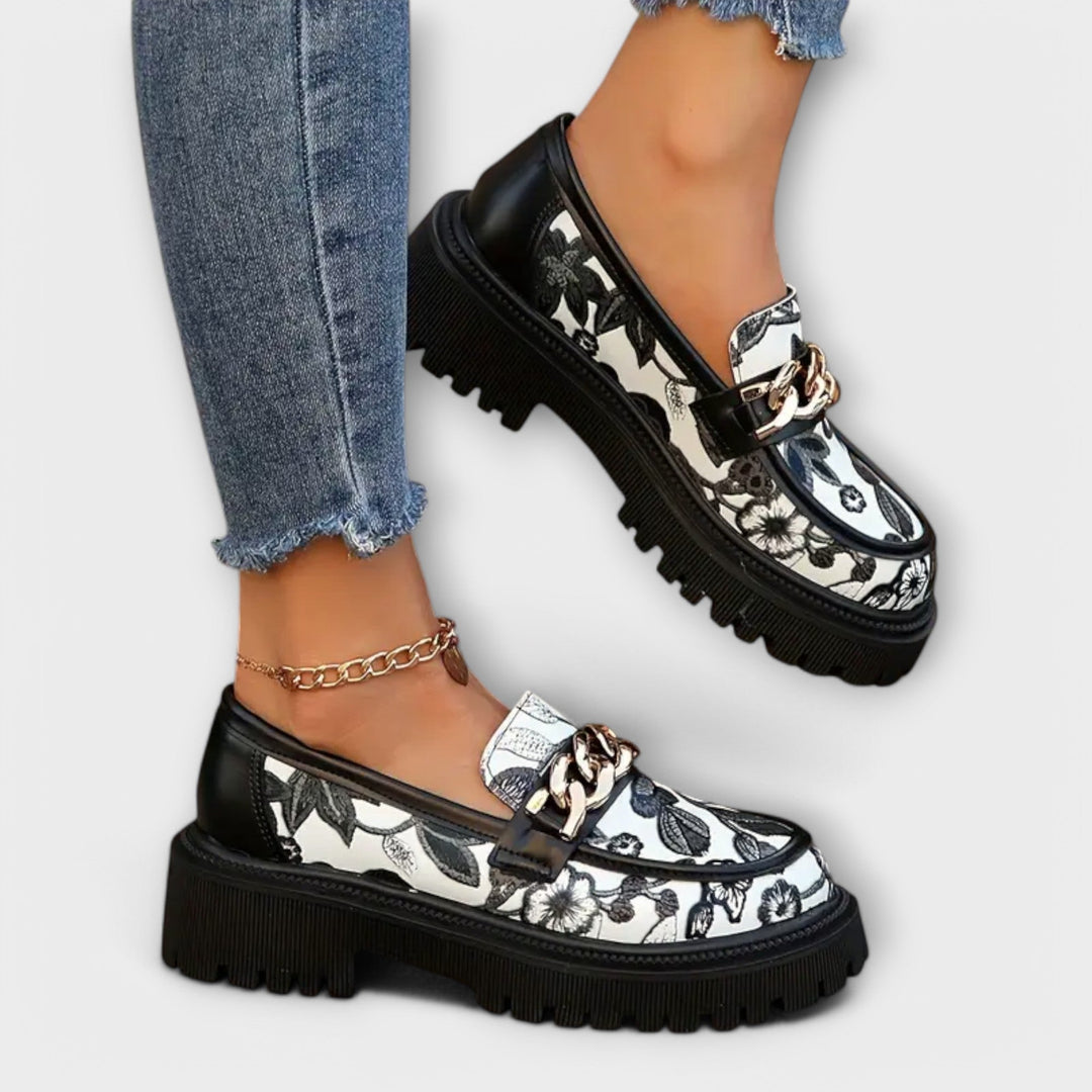 Sandra - Retro stylové klasické mokasíny