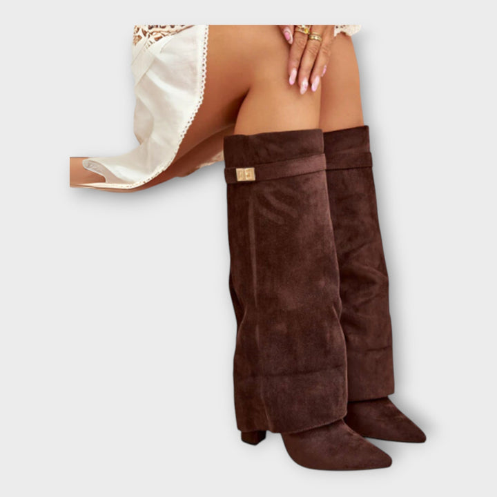 Cynthia | Vyšší kozačky s elegantním designem