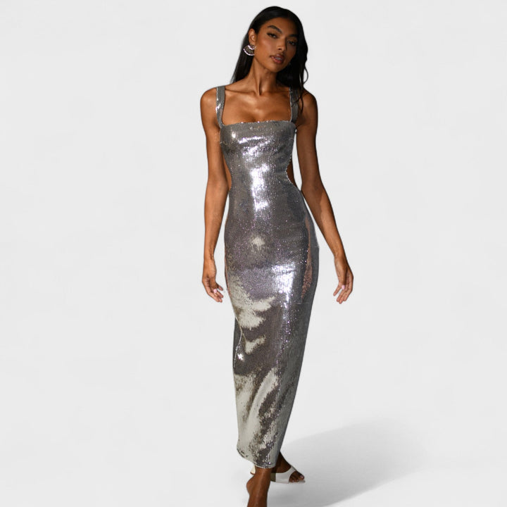 Stříbrné třpytivé večerní šaty