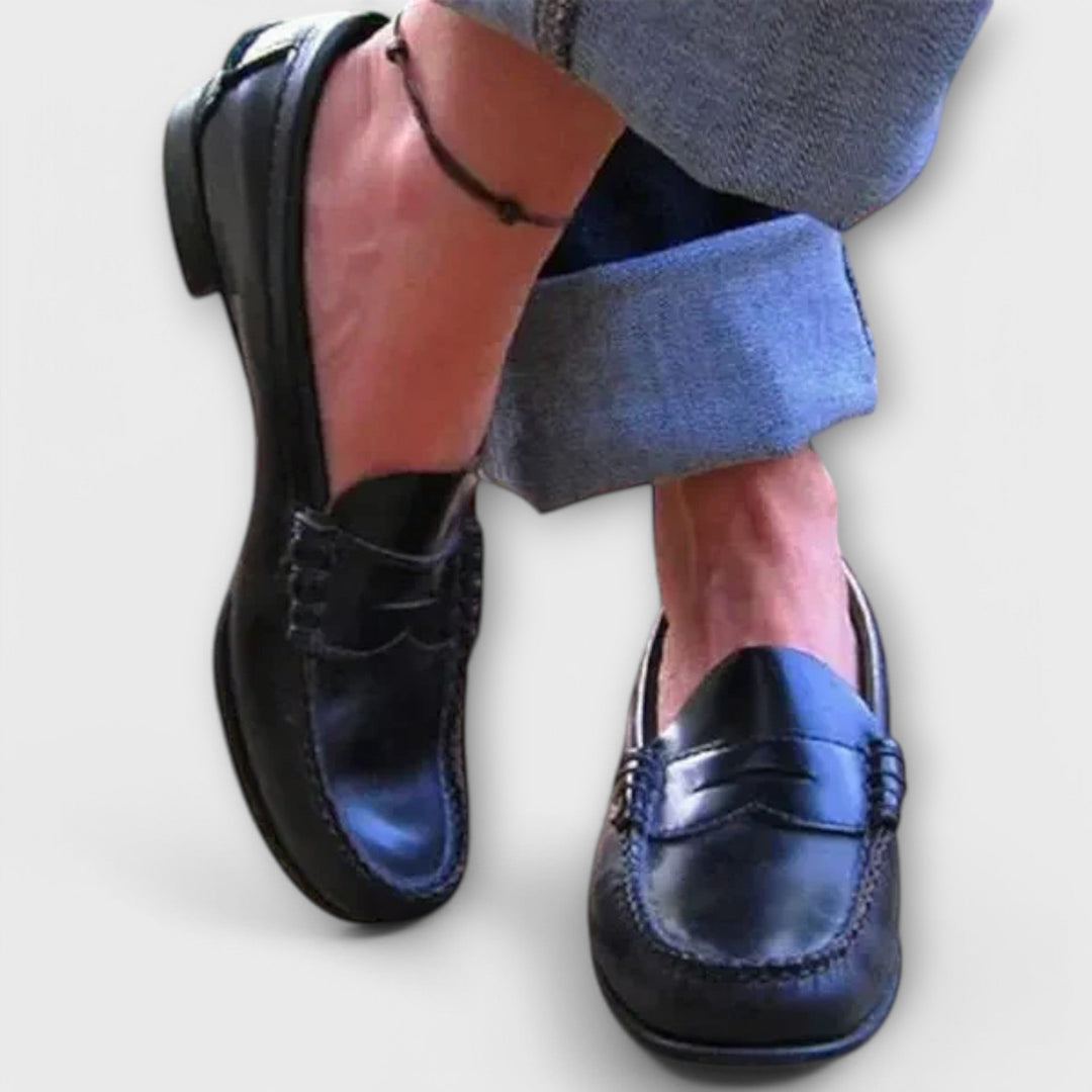 Klasické dámské mokasíny