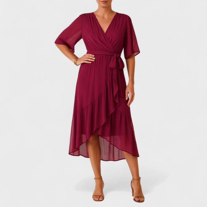 Yalina - Elegantní šaty s páskem kolem pasu a nastavitelným páskem