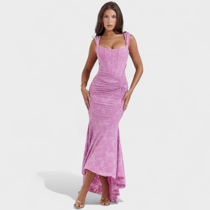 Cesca | Šaty se sculptural silhouette