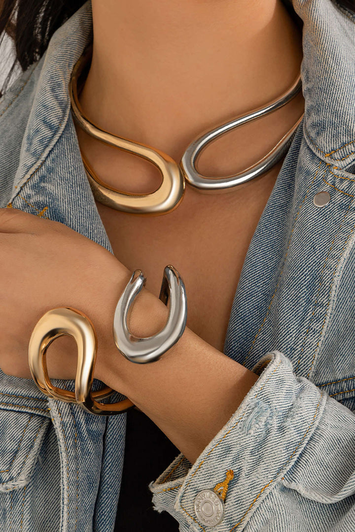 Asymetrický řetízek s odříznutým vzorem