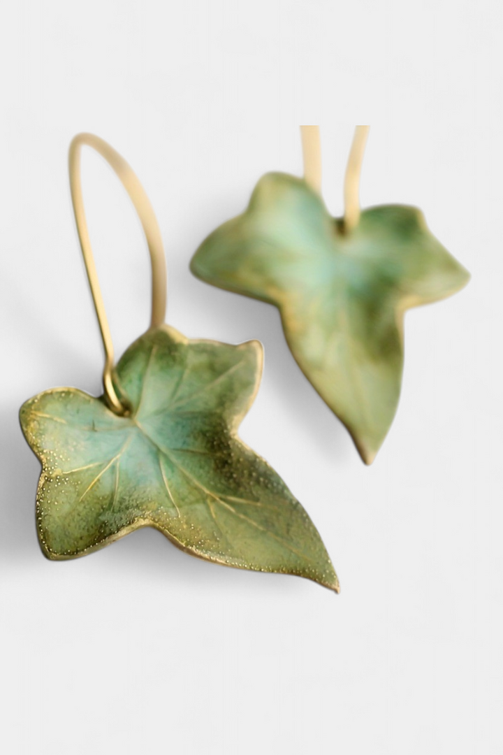 Vintage náušnice ve tvaru zeleného listu