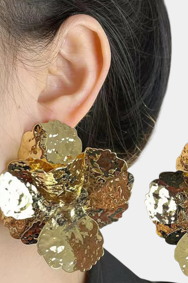 Zářivé květinové náušnice