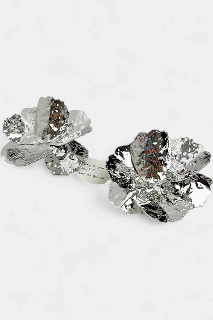 Zářivé květinové náušnice